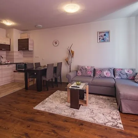 Diamond Beach Apartments