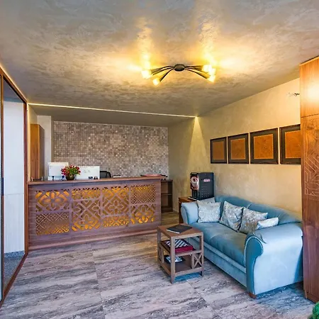 Diamond Beach Apartments