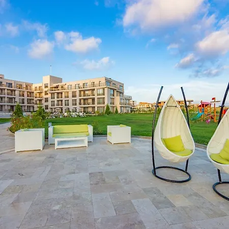 Diamond Beach Apartments